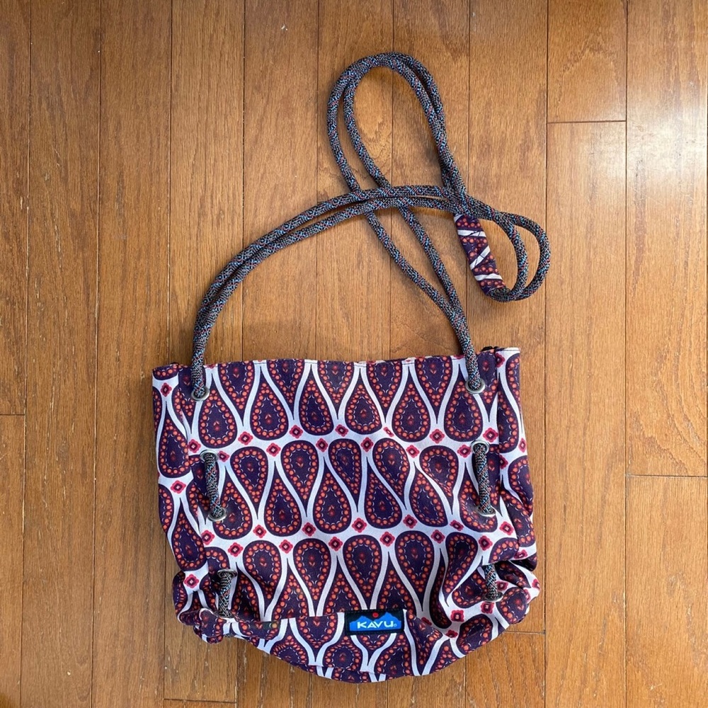 RARE Kavu paisley crossbody purse